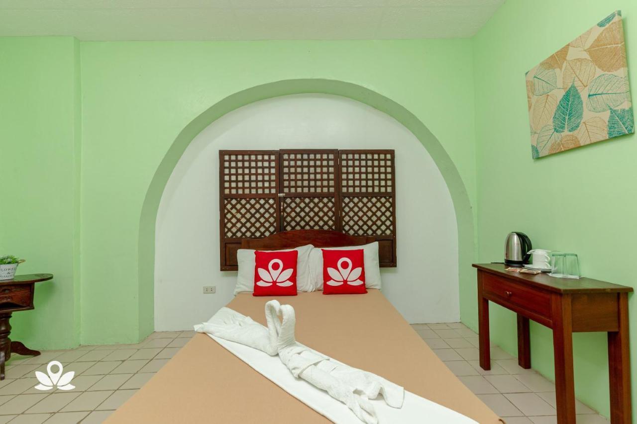 Zen Rooms Calle Crisologo فيغان المظهر الخارجي الصورة