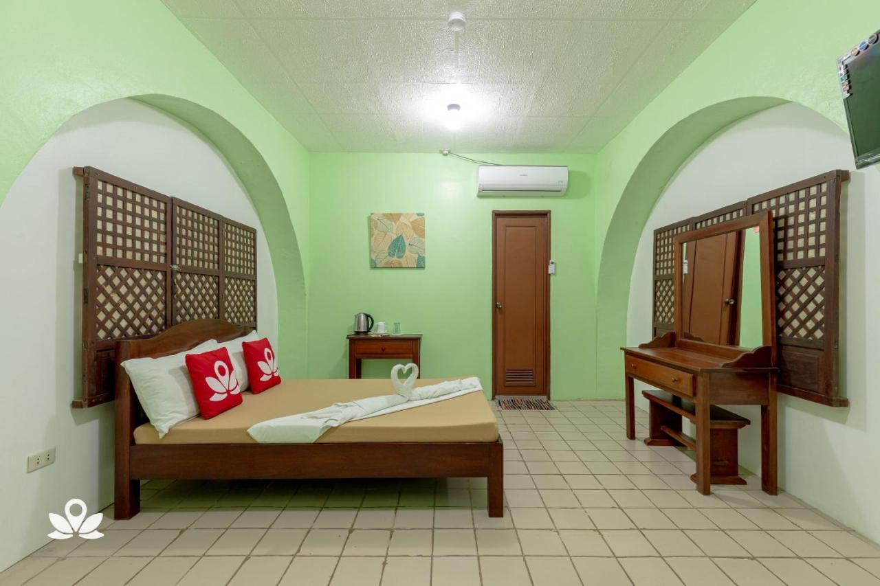Zen Rooms Calle Crisologo فيغان المظهر الخارجي الصورة