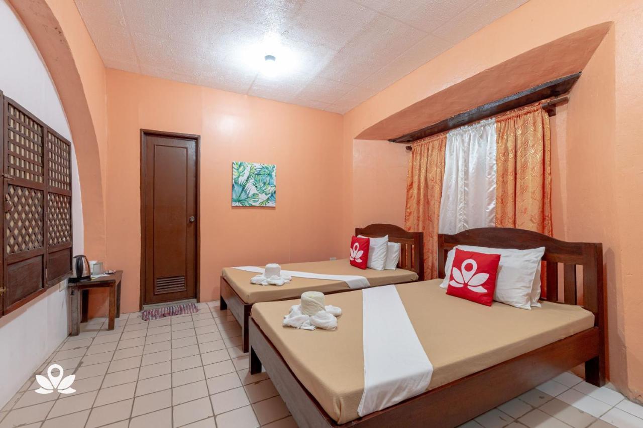 Zen Rooms Calle Crisologo فيغان المظهر الخارجي الصورة